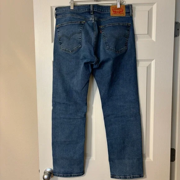 Levi’s 506 Men’s Straight Leg Jeans Size 33X30 Medium Wash - Picture 3 of 15
